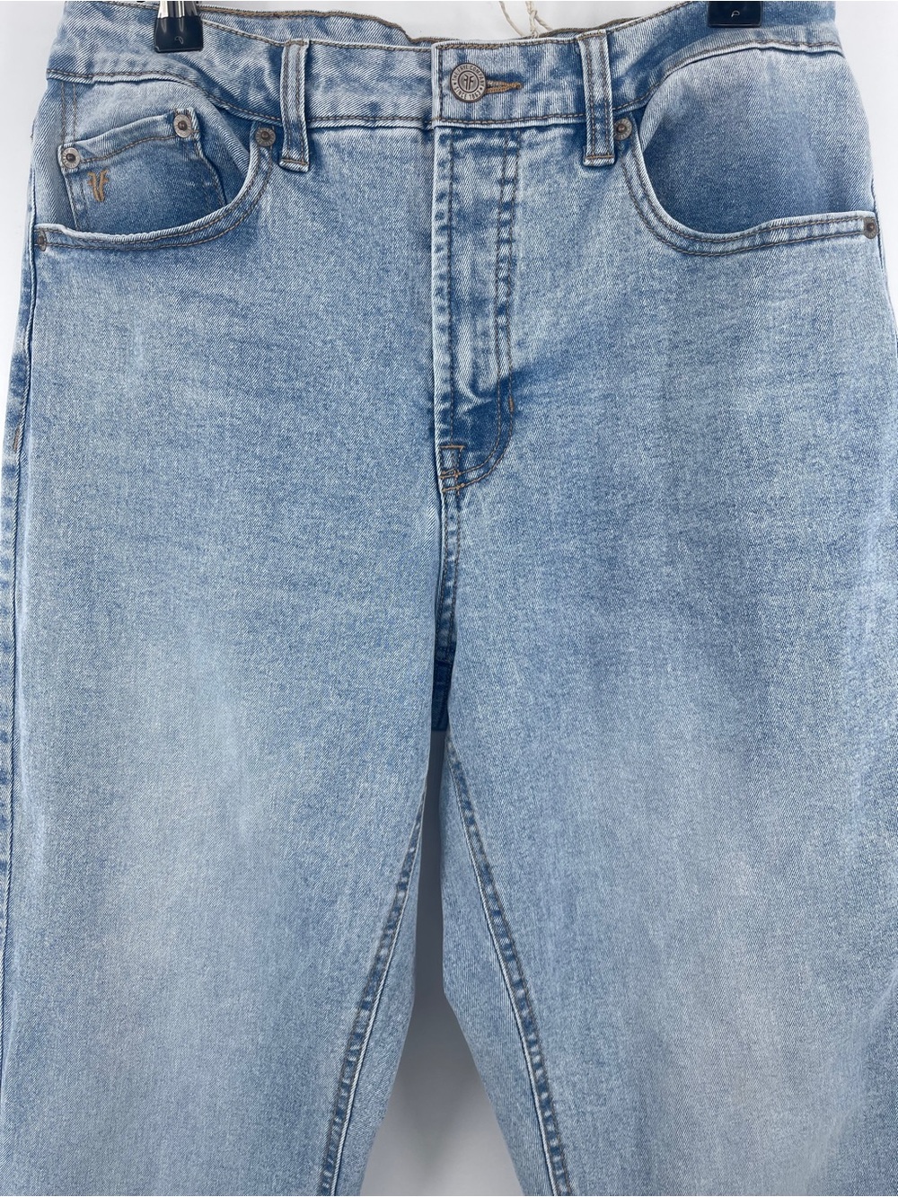 Frye Light Blue High Rise Relaxed Women’s  Jeans Size 28